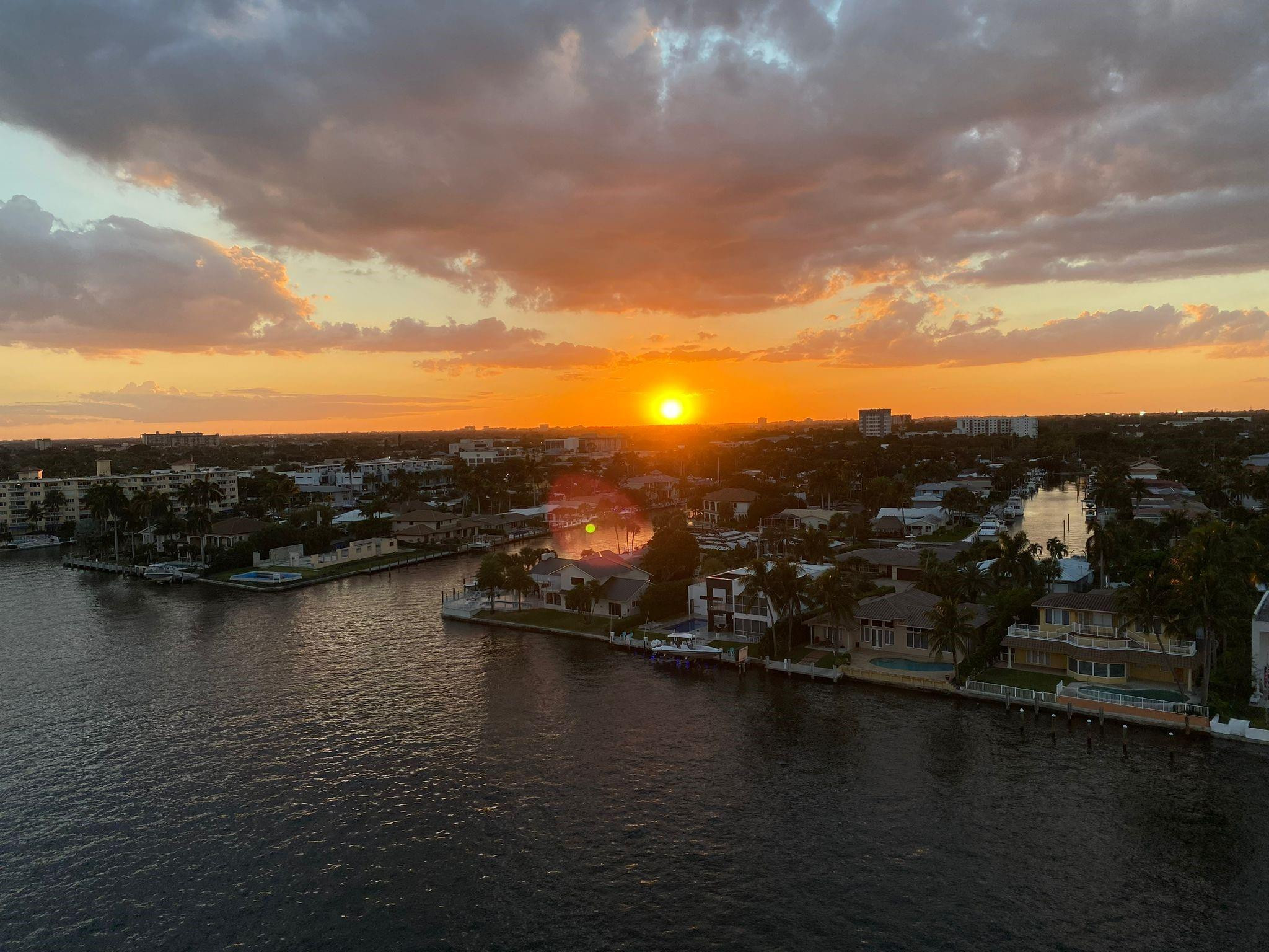 299 North Riverside Drive, Unit PH 5 Pompano Beach, FL 33062 - Photo 14 of 19 Photo 14