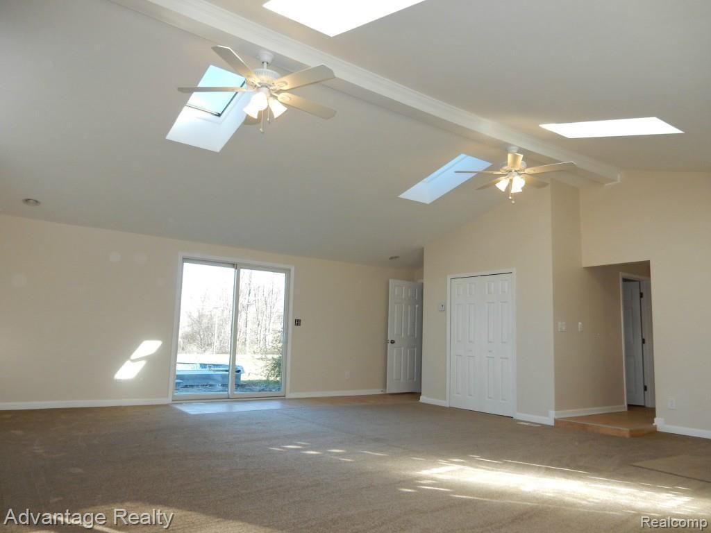 5337 Welch Road Emmett, MI 48022 - Photo 11 of 20 Vaulted Ceilings in Family Room.jpg