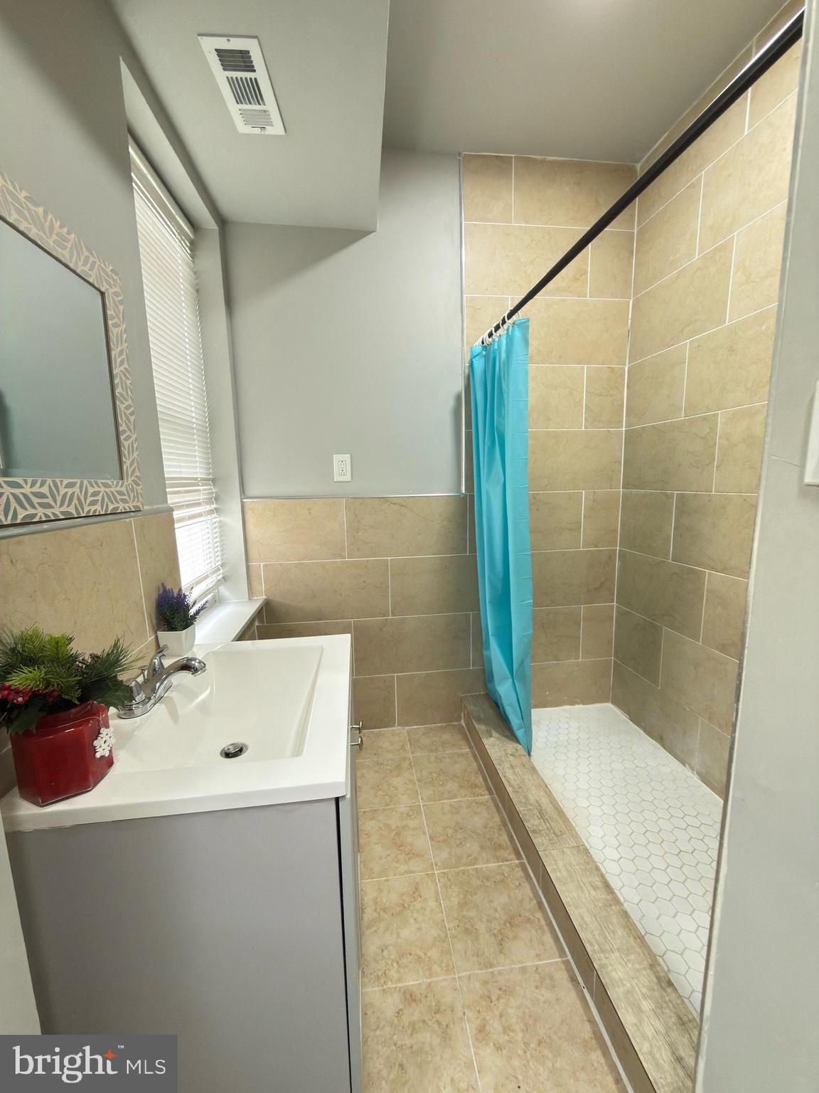 6916 Tulip Street Philadelphia, PA 19135 - Photo 14 of 25