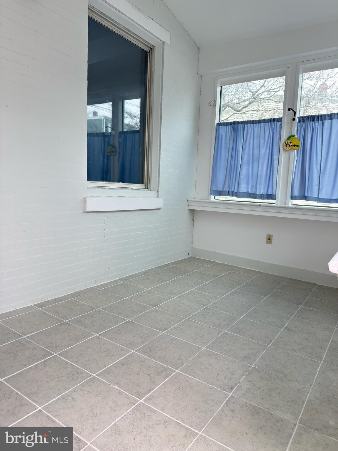 6916 Tulip Street Philadelphia, PA 19135 - Photo 2 of 25