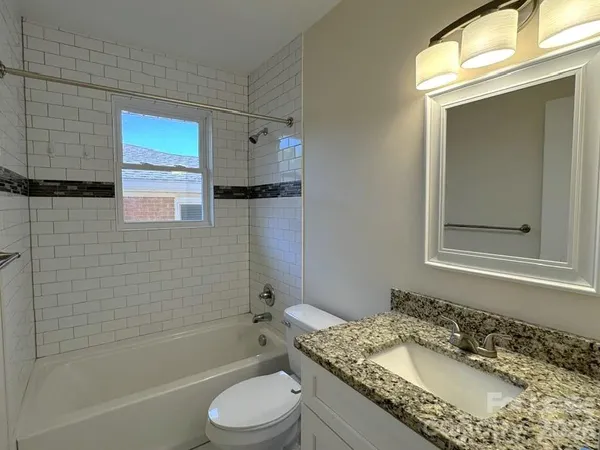 $1,425 | 19612 Oak Street, Unit 5, Cornelius, NC 28031