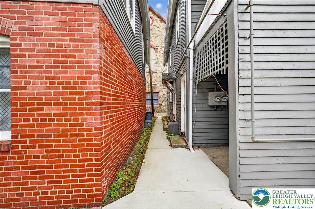 22 South 1st Street Bangor, PA 18013 - Photo 9 of 79