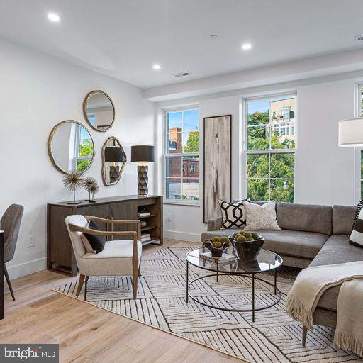 2240 Ontario Road Northwest, Unit PH7 Washington, DC 20009 - Photo 4 of 30