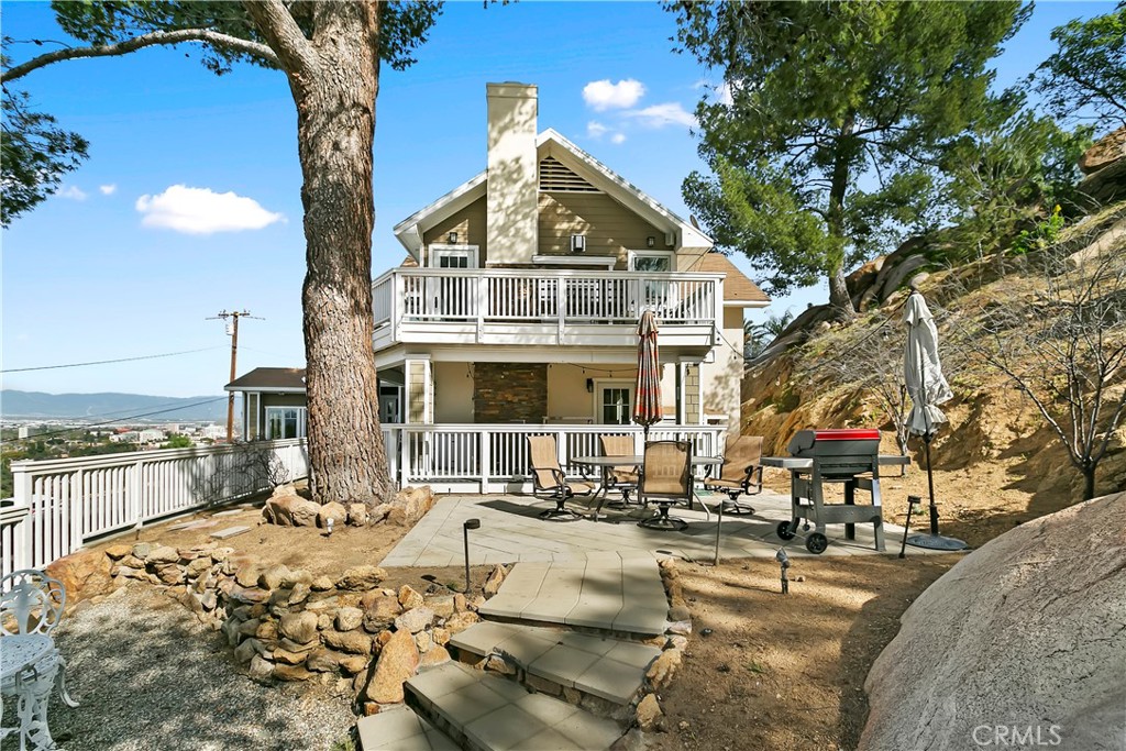 3124 Pachappa Drive Riverside, CA 92506 - Photo 43 of 50 a front view of a house with a yard