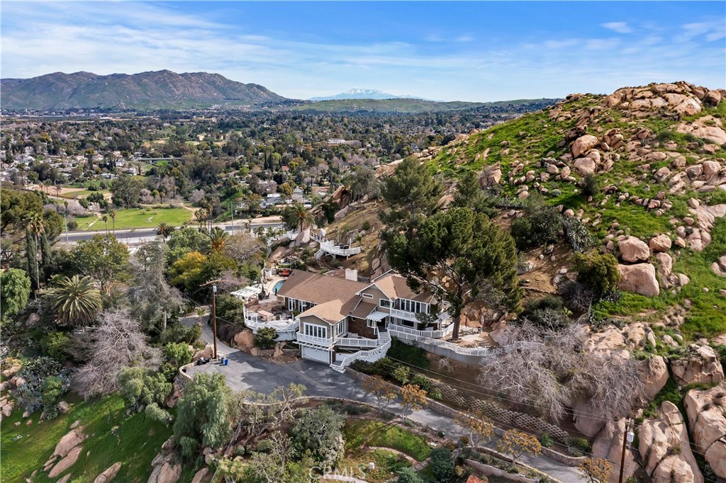 3124 Pachappa Drive Riverside, CA 92506 - Photo 7 of 50 a view of a city