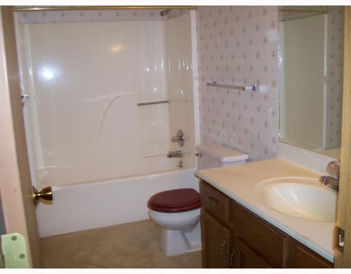 1043 Carson Lane, Unit 63 Springfield, OH 45503 - Photo 6 of 9