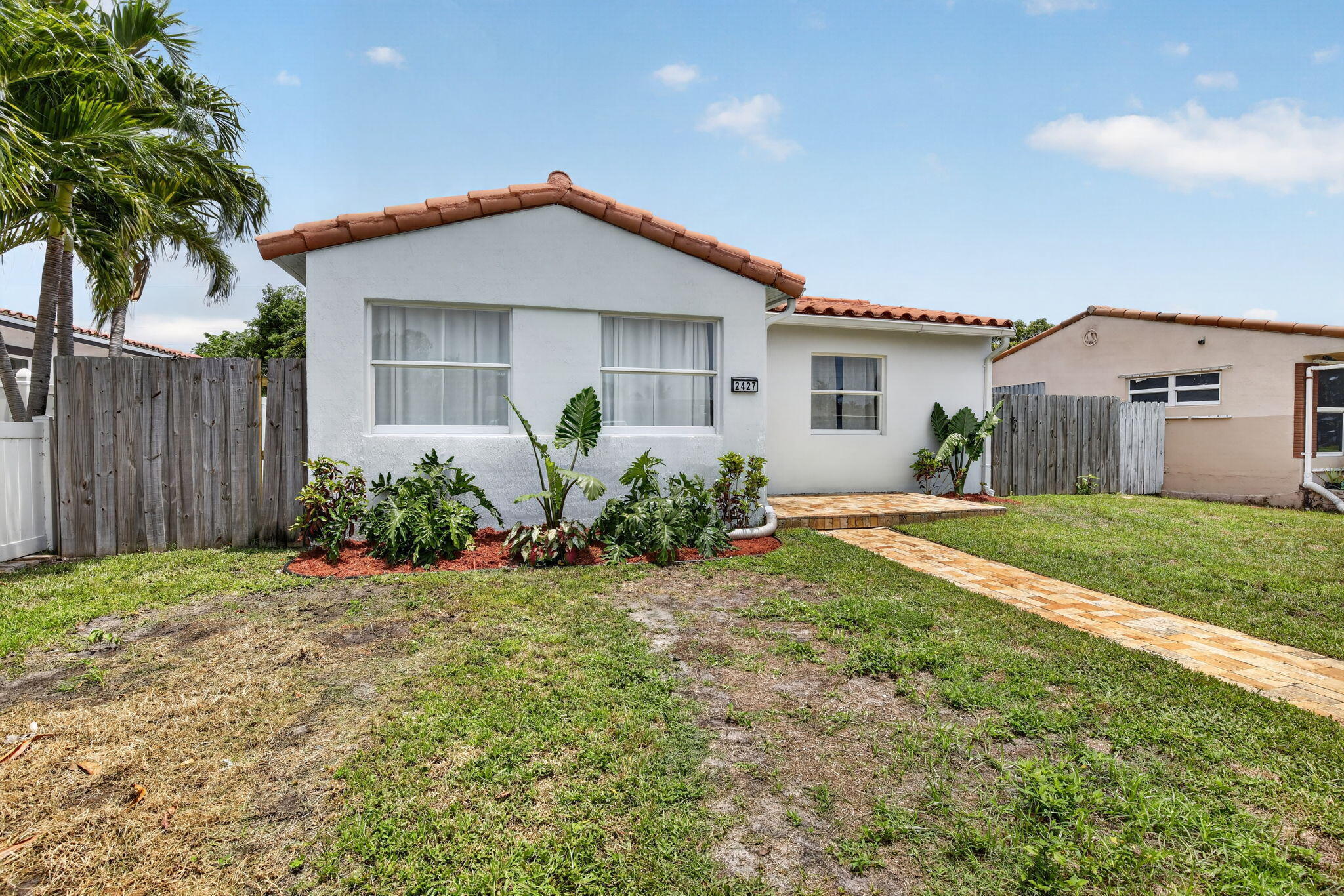 2427 Harding Street Hollywood, FL 33020 - Photo 5 of 38 2-web-or-mls-_A7A1486