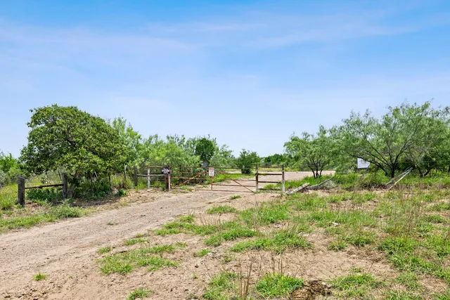 $4,048,881 | 0 Hwy 16 Zapata Tx 78076, Zapata, TX 78076