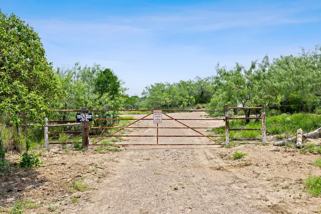 $4,048,881 | 0 Hwy 16 Zapata Tx 78076, Zapata, TX 78076