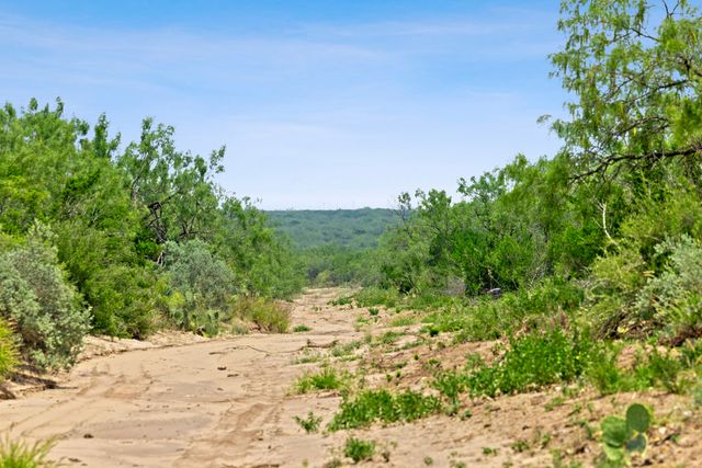 $4,048,881 | 0 Hwy 16 Zapata Tx 78076, Zapata, TX 78076