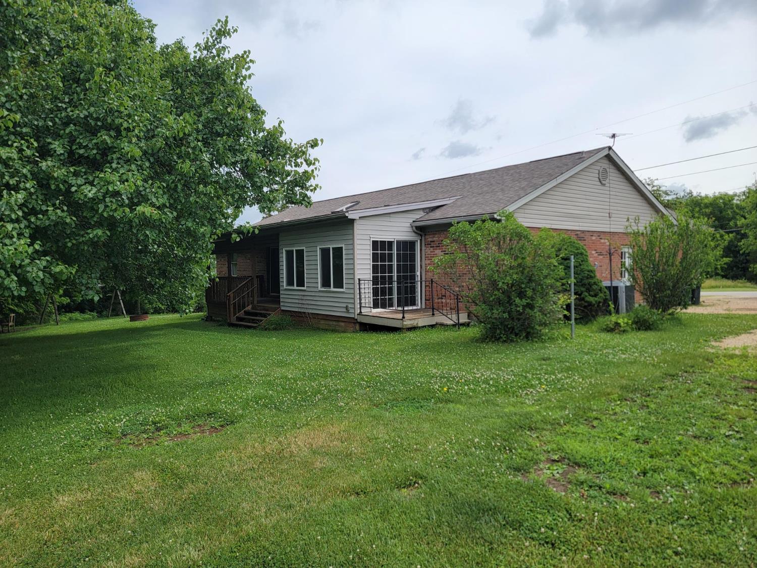 10827 Highridge Road Aurora, IN 47001 - Photo 4 of 28