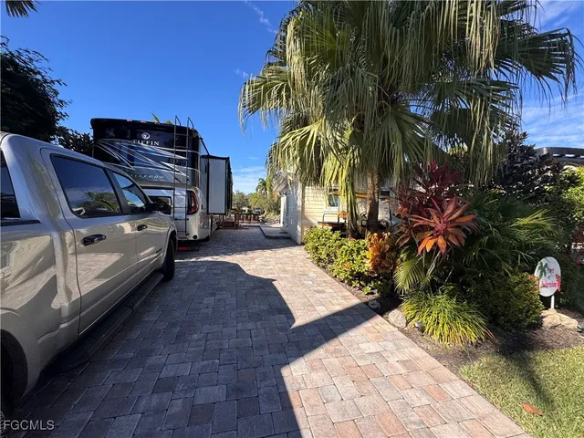 $379,000 | Lot 14-3035 East Riverbend Resort Boulevard, LaBelle, FL 33935