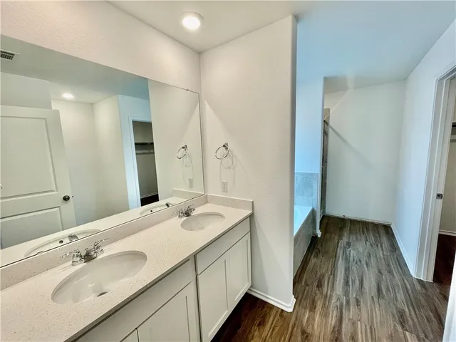 $2,200 | 1721 Devine Lake Bend, Leander, TX 78641