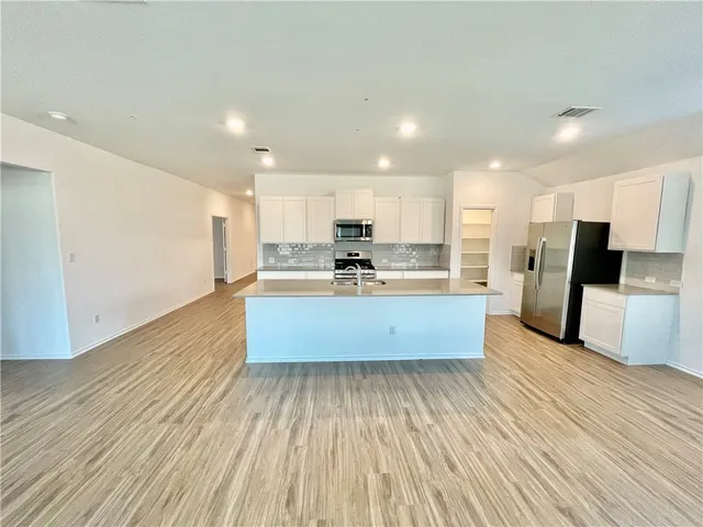 $2,200 | 1721 Devine Lake Bend, Leander, TX 78641