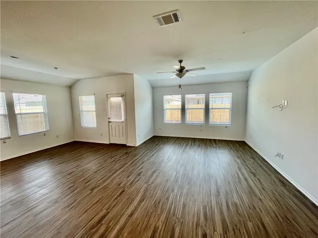 $2,200 | 1721 Devine Lake Bend, Leander, TX 78641