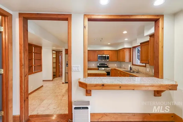 $547,000 | 568 North 150 East, Shoshone, ID 83352