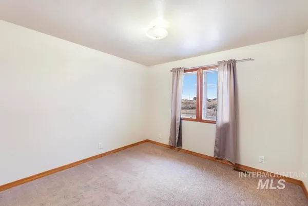 $547,000 | 568 North 150 East, Shoshone, ID 83352