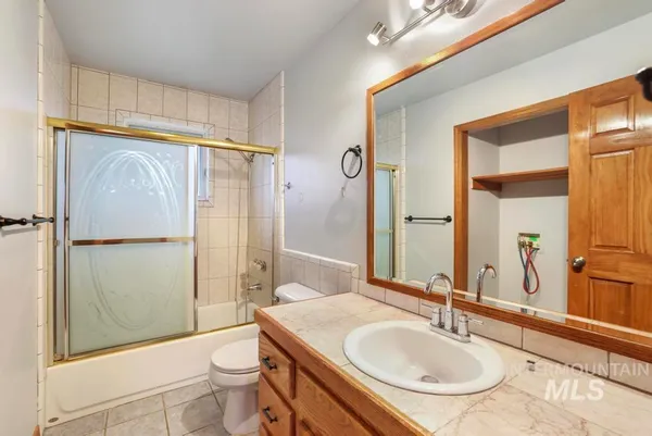 $547,000 | 568 North 150 East, Shoshone, ID 83352