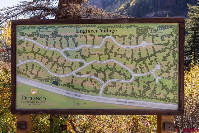 a view of a entryway