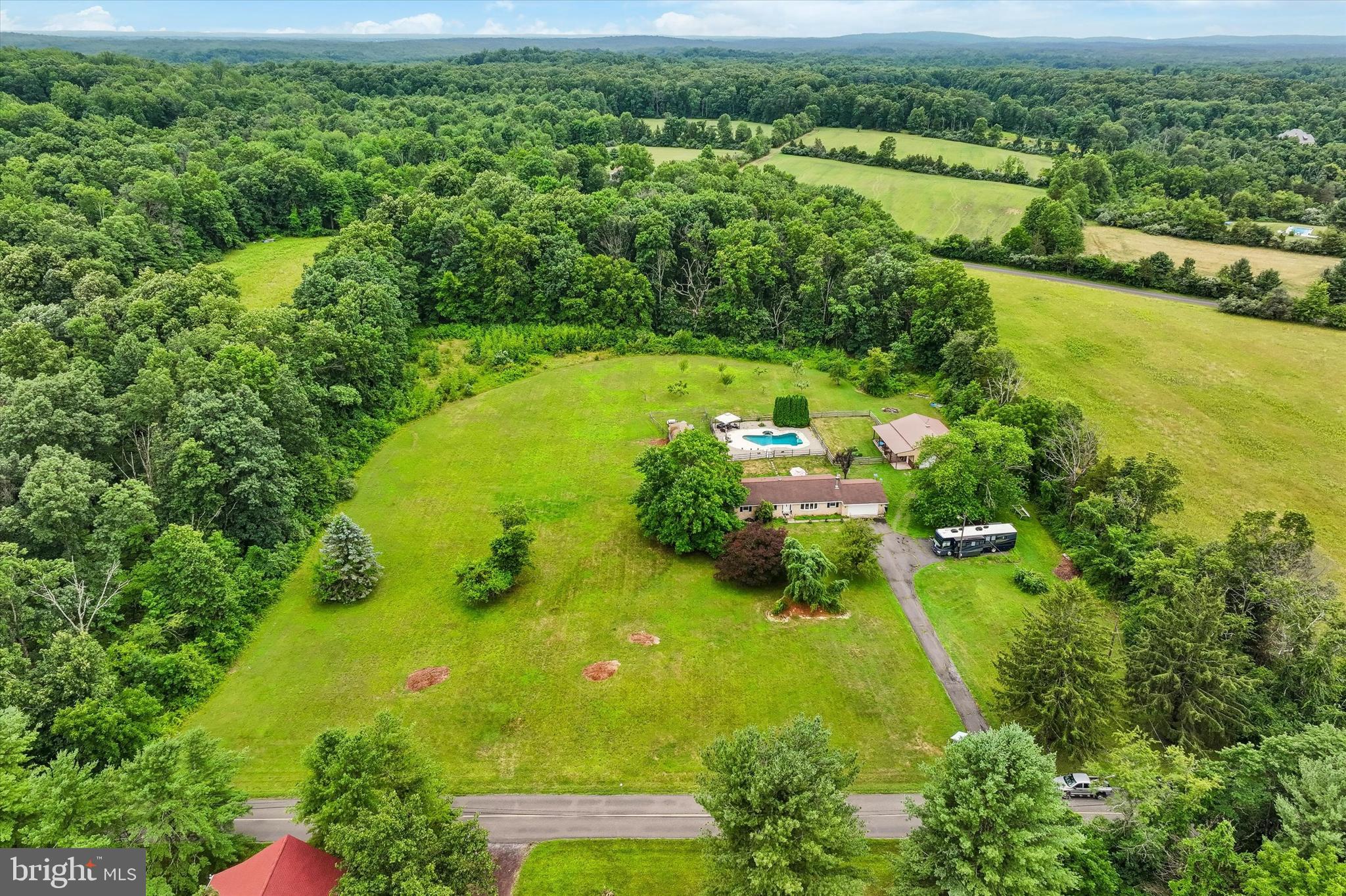 2380 Winding Road Quakertown, PA 18951 - Photo 34 of 35