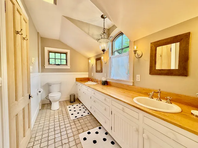 $1,175,000 | 1205 Hazens Notch Road, Montgomery, VT 05471