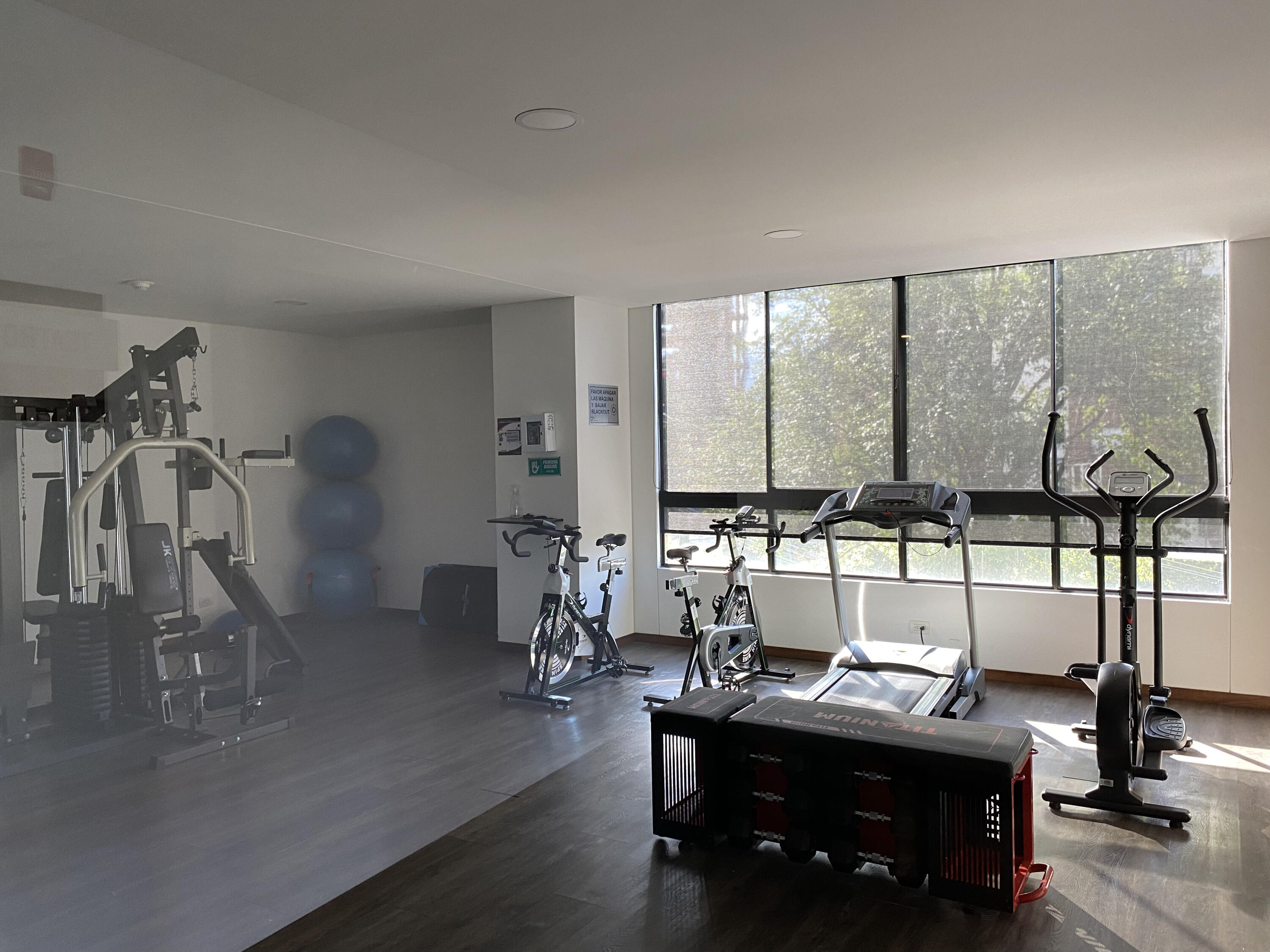 15 D Street South, Unit 32 112 1202 Out Of Country, OUT OF COUNTRY 20003 - Photo 5 of 13 IMG_3136 (1)