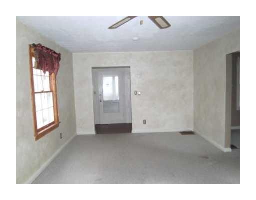 2139 Harshman Boulevard Springfield, OH 45504 - Photo 3 of 9 Gallery Image 3