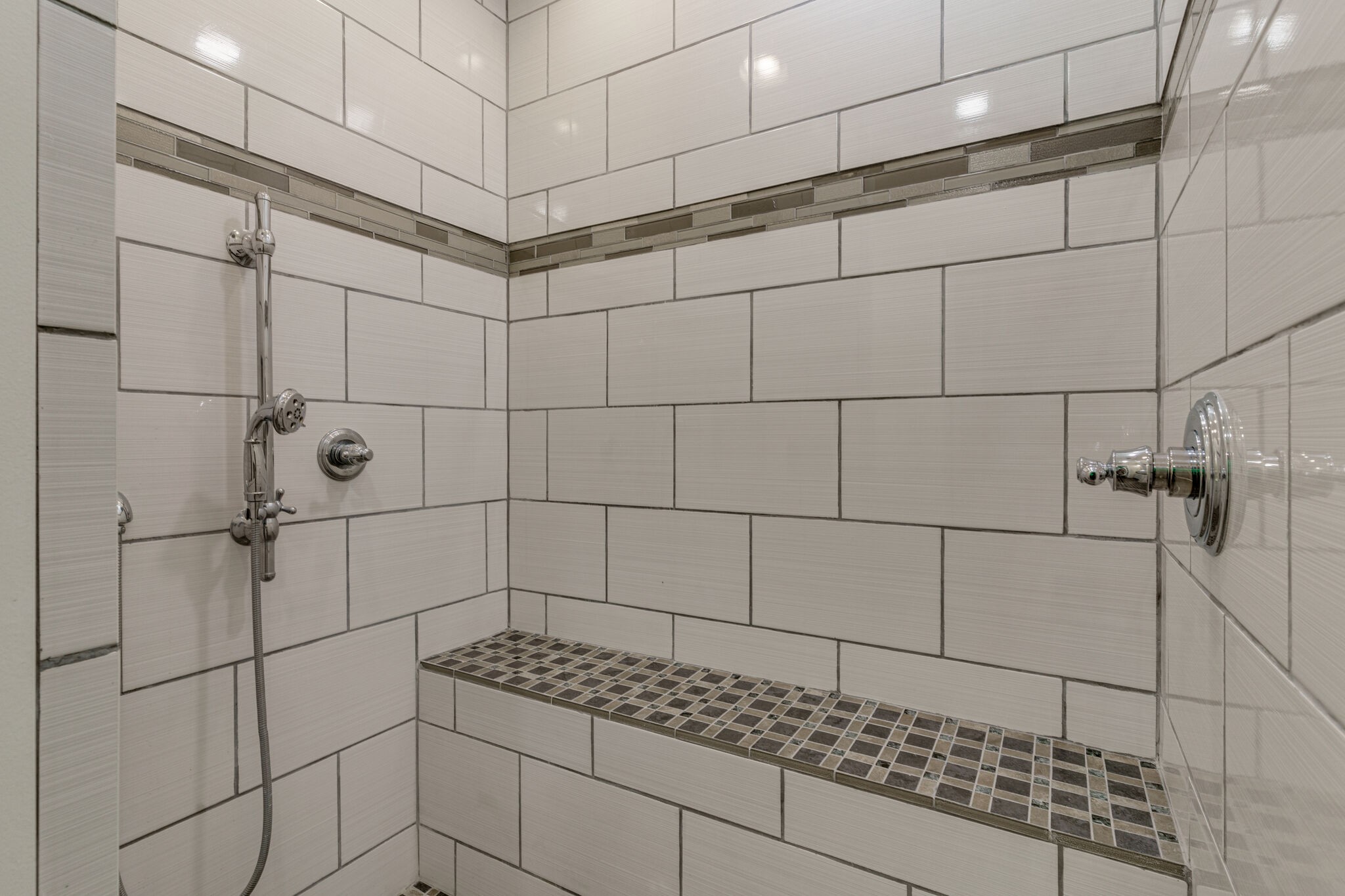 950 General George Patton Road Nashville, TN 37221 - Photo 14 of 34 a bathroom with a shower