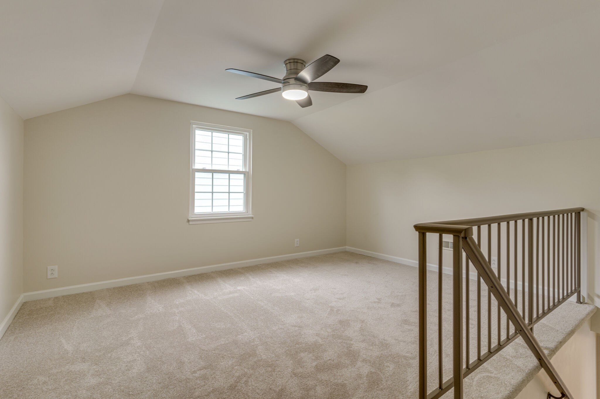 950 General George Patton Road Nashville, TN 37221 - Photo 31 of 34 an empty room with windows and fan