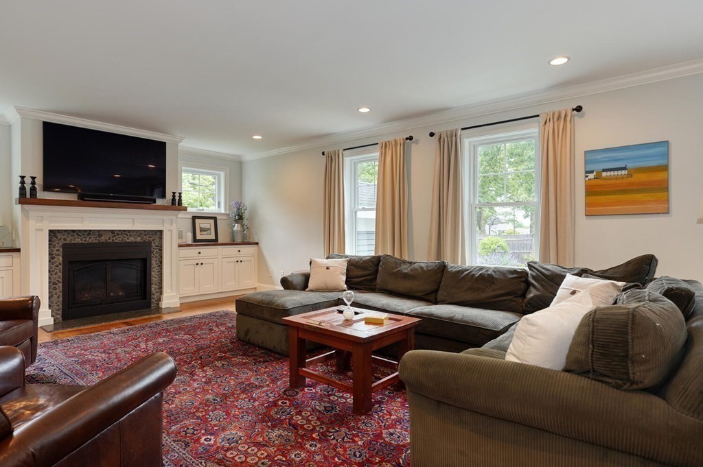 49 Oldham Road Arlington, MA 02474 - Photo 7 of 42 Gallery Image 7