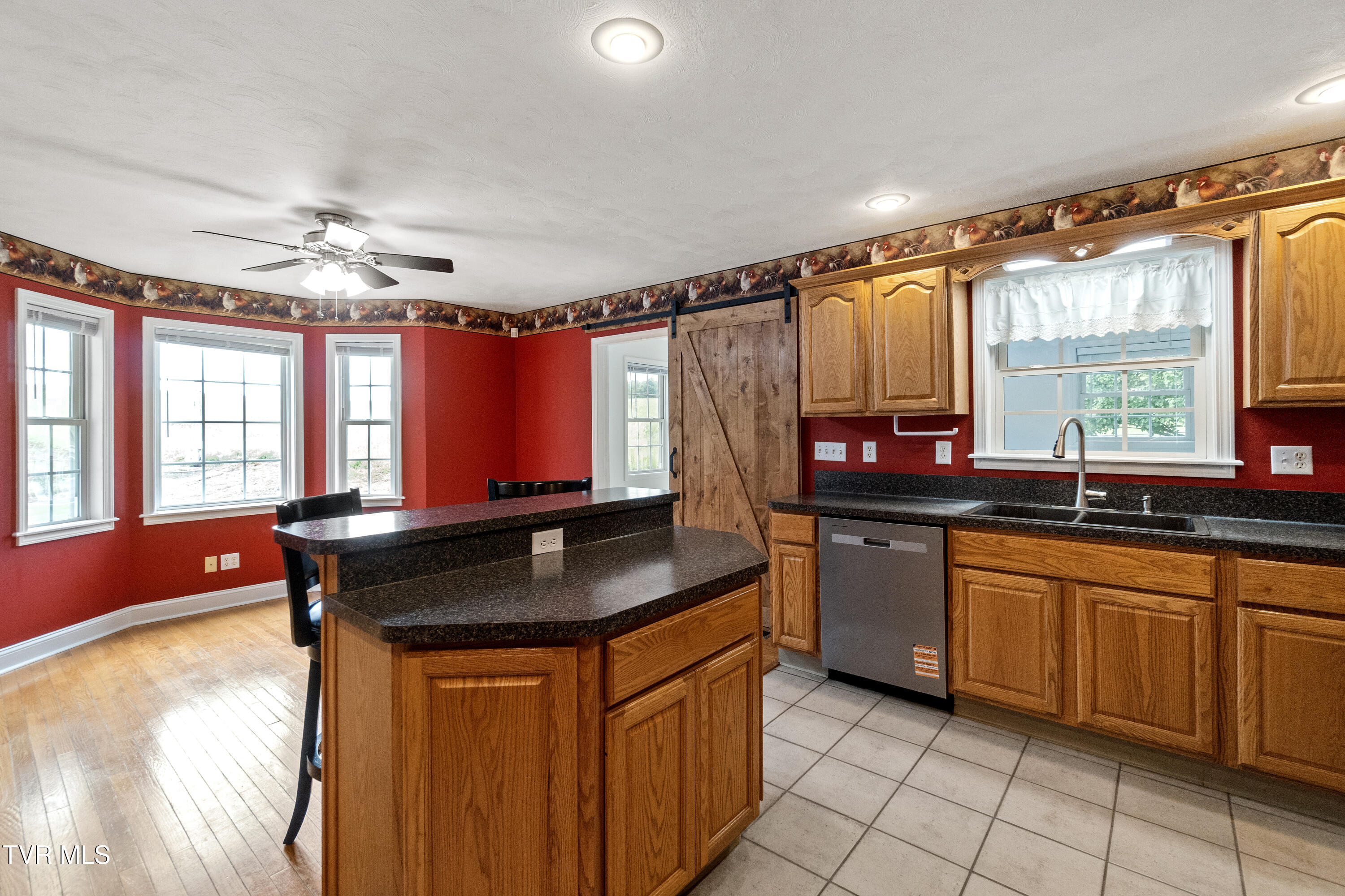 2361 Old Stage Road Greeneville, TN 37745 - Photo 21 of 88 17