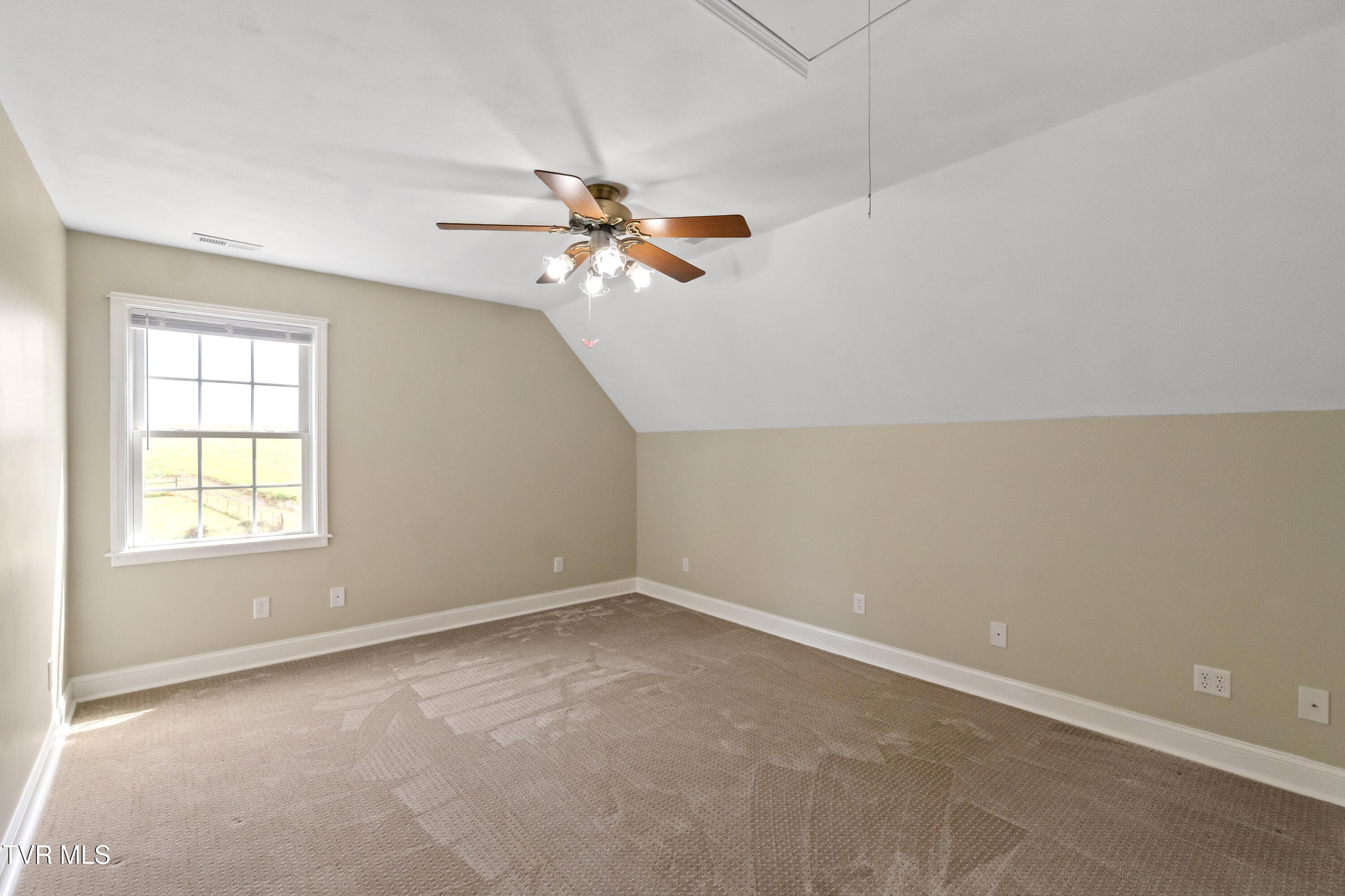 2361 Old Stage Road Greeneville, TN 37745 - Photo 41 of 88 34