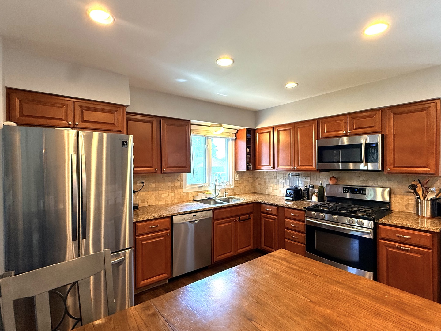 550 South Walnut Street Mundelein, IL 60060 - Photo 3 of 22