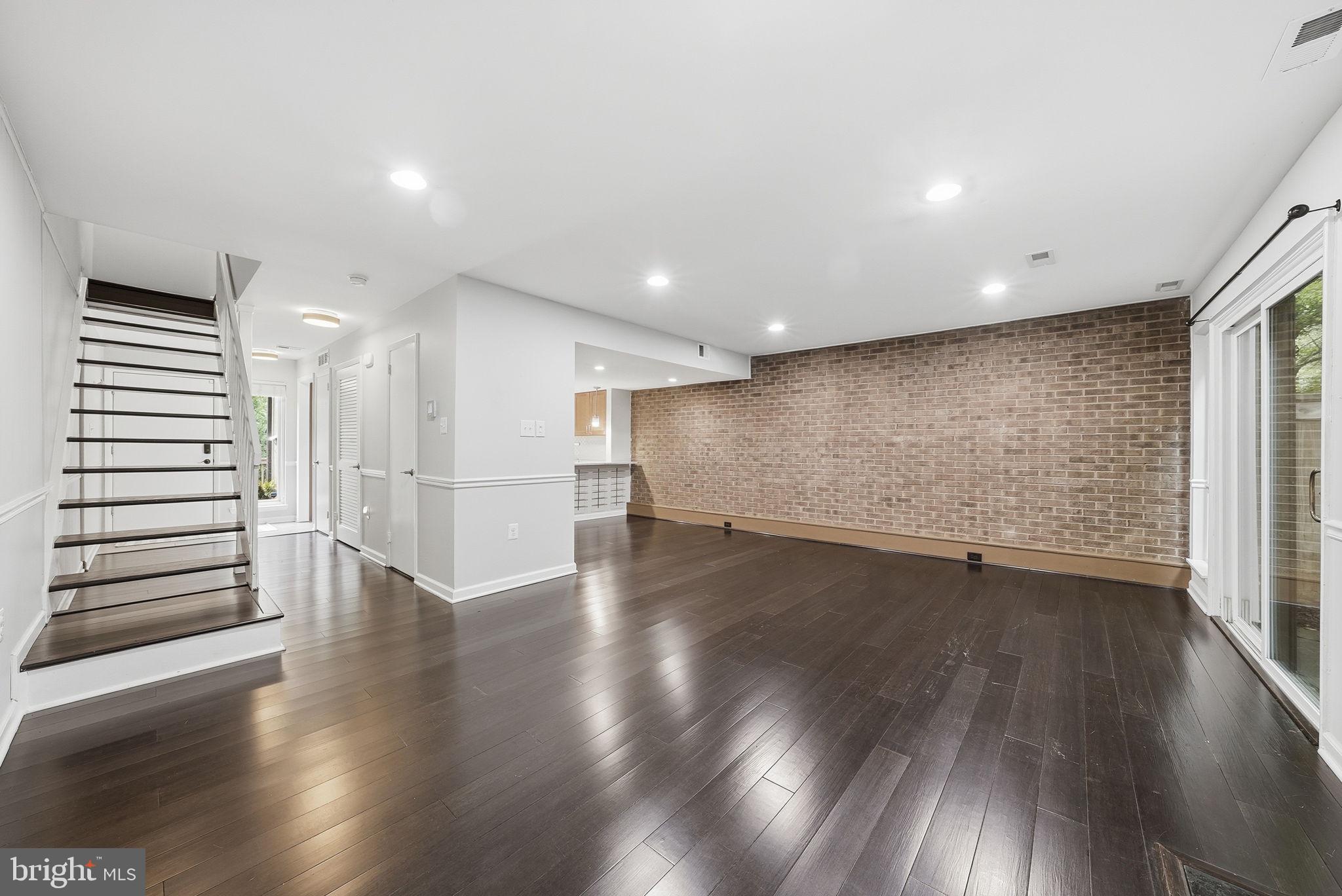 11926 Escalante Court Reston, VA 20191 - Photo 11 of 34
