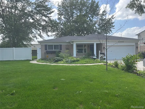$2,700 | 5045 Abington Drive, Troy, MI 48085