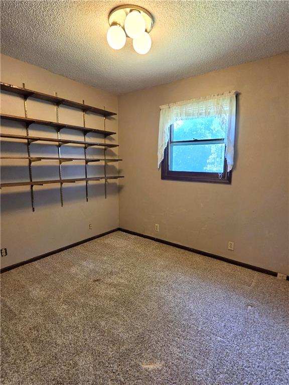 19759 30th Road Parsons, KS 67357 - Photo 22 of 45