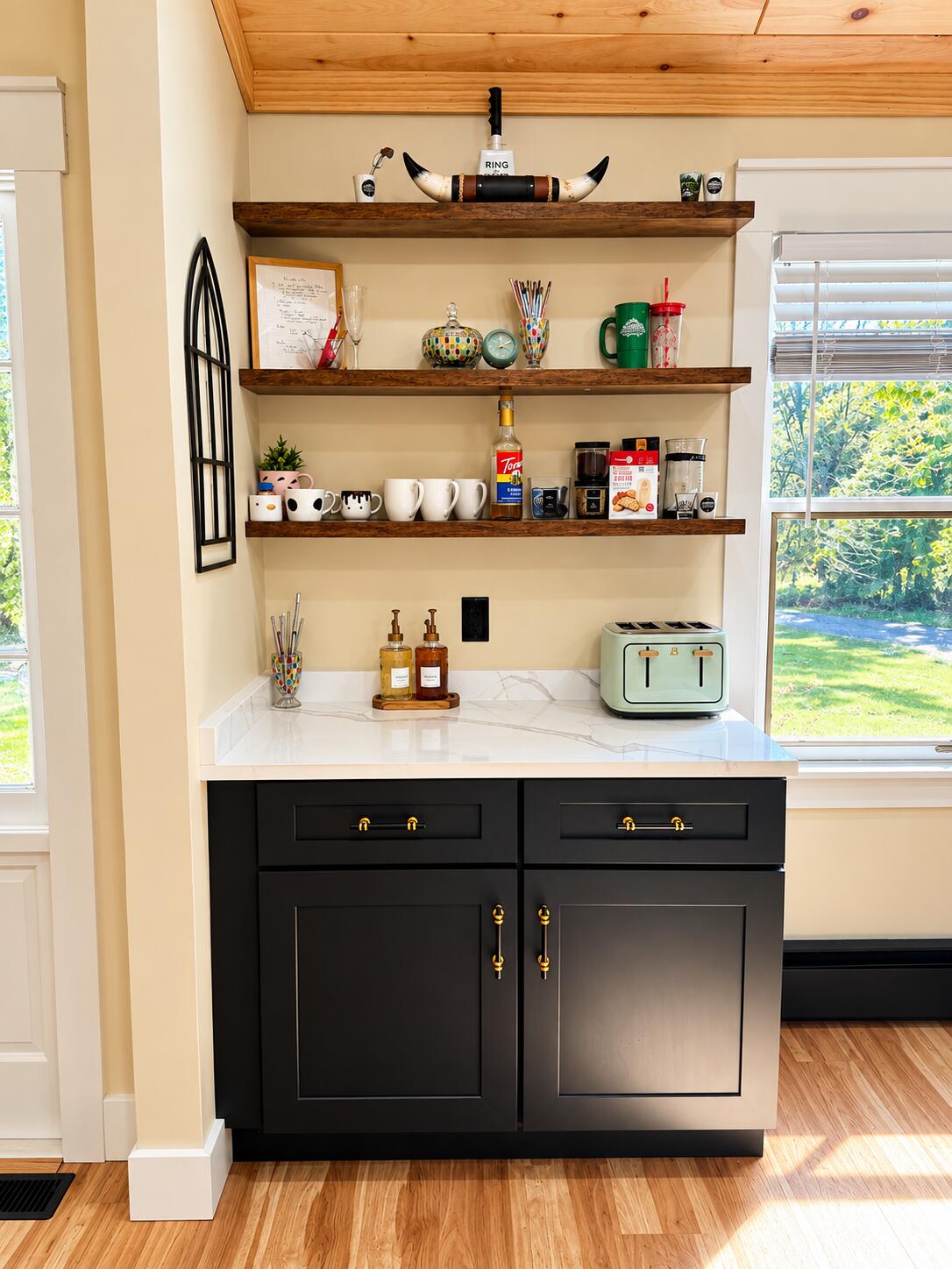 6411 Custer Road Carsonville, MI 48419 - Photo 6 of 23 Coffee Nook