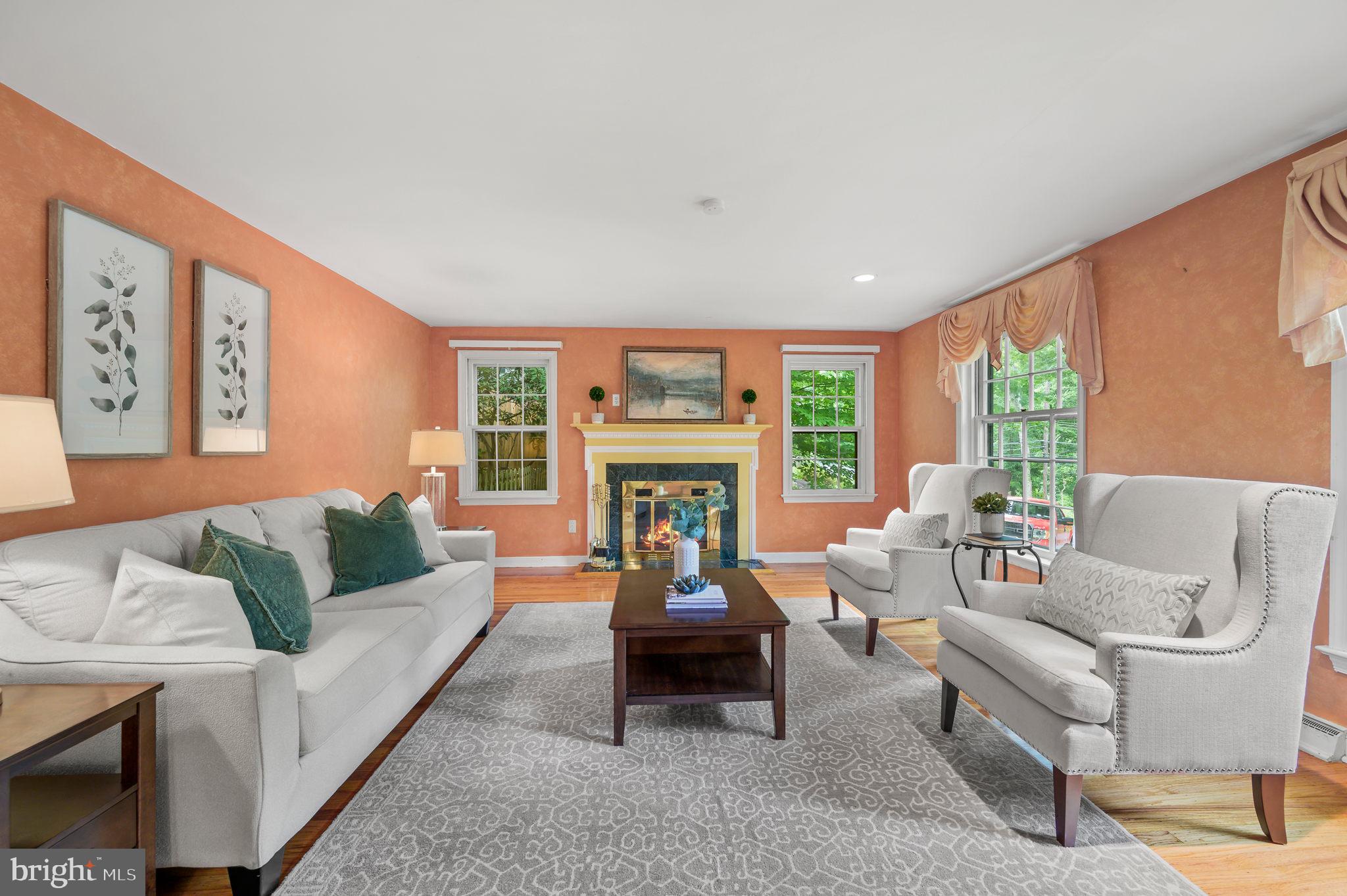 233 Arden Road Conshohocken, PA 19428 - Photo 4 of 24 Living Room