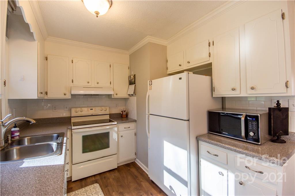 809 Crestridge Road, Unit 11 Statesville, NC 28677 - Photo 15 of 41 Gallery Image 15