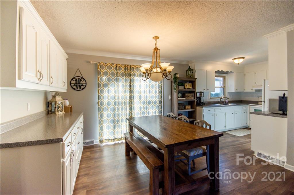 809 Crestridge Road, Unit 11 Statesville, NC 28677 - Photo 17 of 41 Gallery Image 17