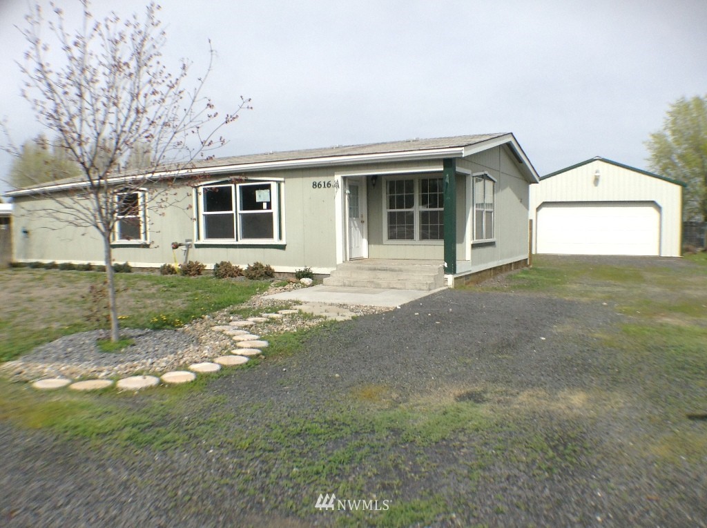 8616 Jean Road Northeast Moses Lake, WA 98837 - Photo 1 of 25 Gallery Image 1