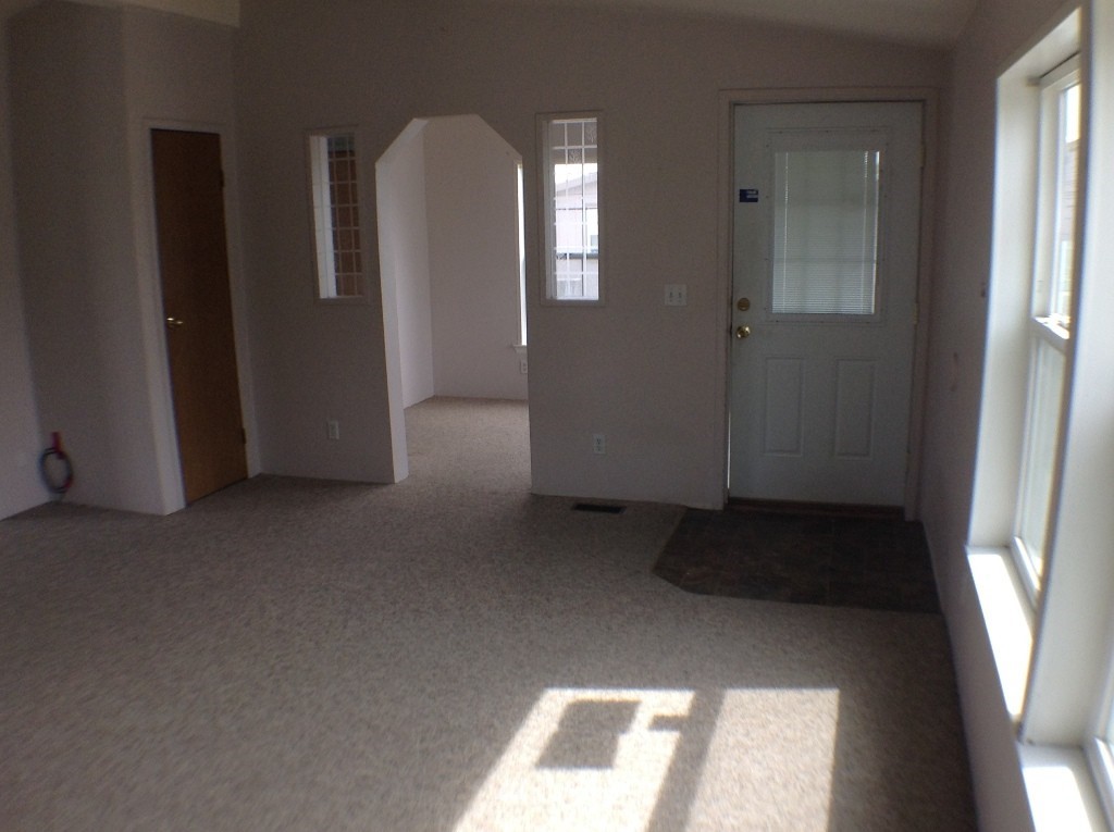8616 Jean Road Northeast Moses Lake, WA 98837 - Photo 2 of 25 Gallery Image 2