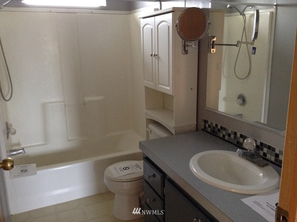 8616 Jean Road Northeast Moses Lake, WA 98837 - Photo 12 of 25 Gallery Image 12