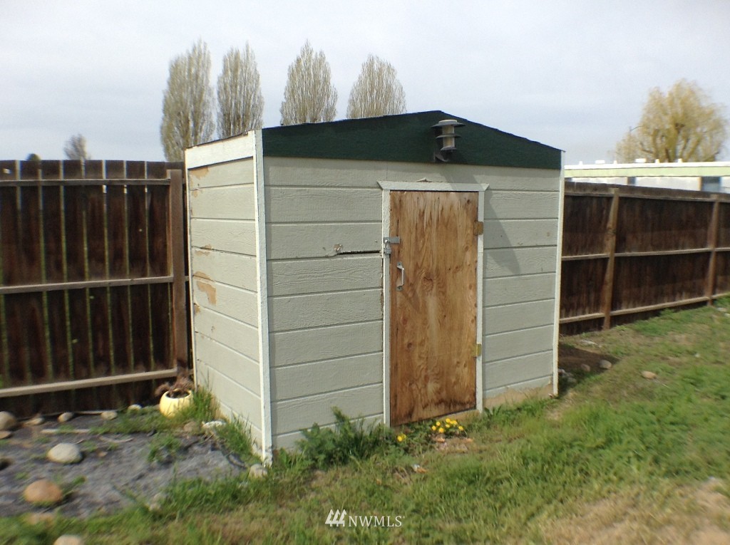8616 Jean Road Northeast Moses Lake, WA 98837 - Photo 19 of 25 Gallery Image 19