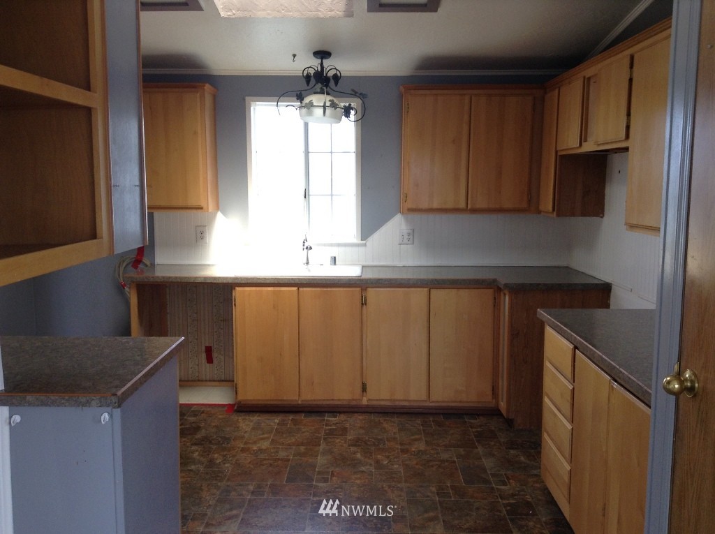 8616 Jean Road Northeast Moses Lake, WA 98837 - Photo 6 of 25 Gallery Image 6