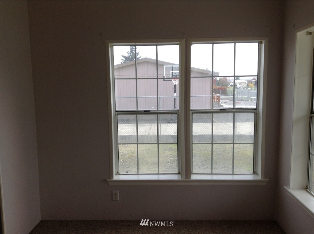 8616 Jean Road Northeast Moses Lake, WA 98837 - Photo 8 of 25 Gallery Image 8