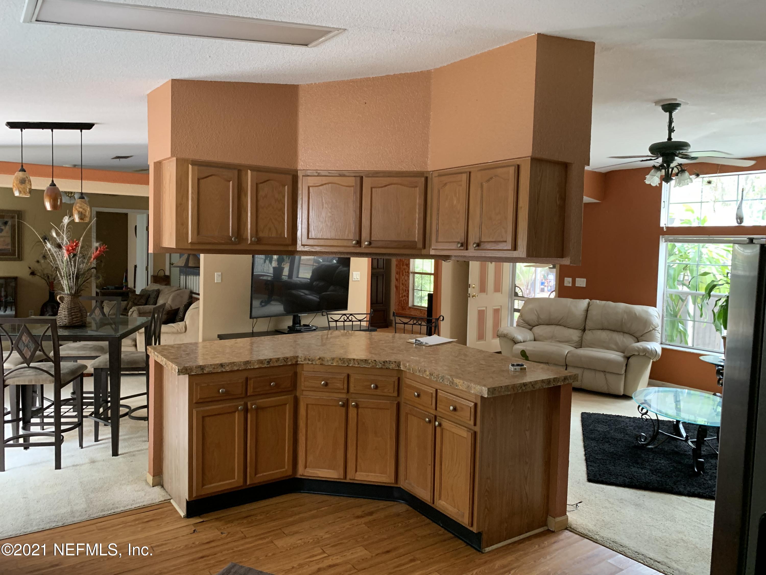 143 Silver Pond Road Crescent City, FL 32112 - Photo 5 of 35 143 Silver Pond- Island:Back