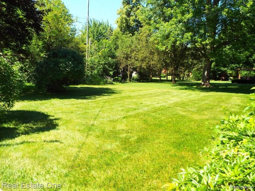 28211 Westerleigh Road Farmington Hills, MI 48334 - Photo 48 of 48