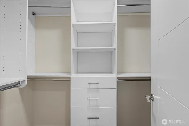 $5,000 | 2212 Franklin Avenue East, Unit B, Seattle, WA 98102