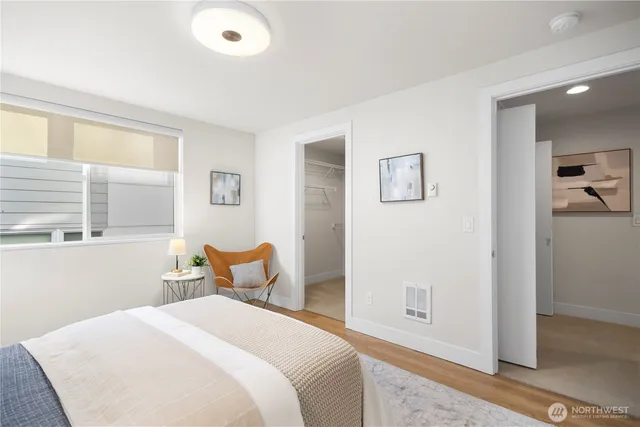 $5,000 | 2212 Franklin Avenue East, Unit B, Seattle, WA 98102